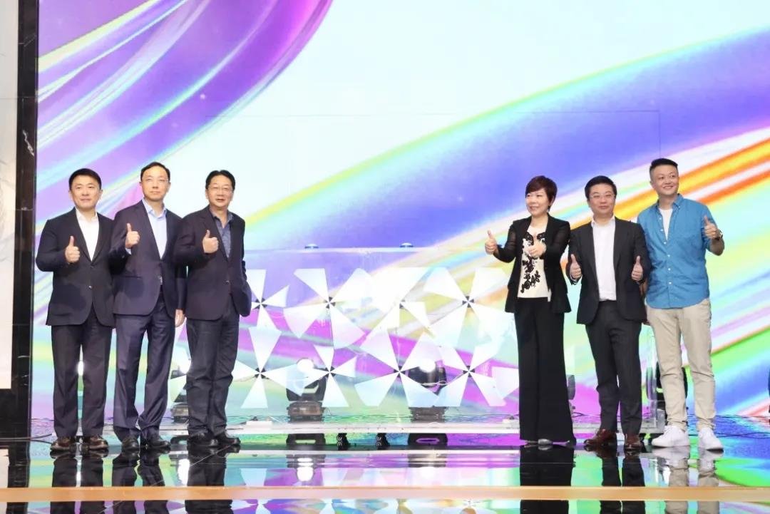 苏宁易购联手东方卫视,打造618 supershow 直播盛典