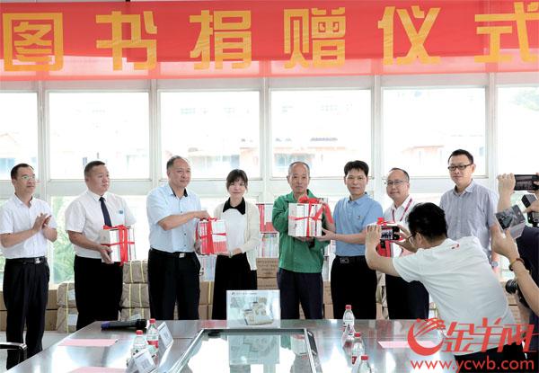 东莞|热爱阅读的农民工吴桂春：将带着更多同事一起读书