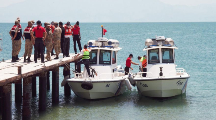 土耳其凡湖船只倾覆事故遇难人数升至36人