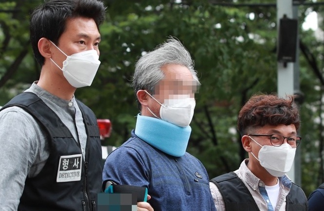 向文在寅扔鞋男子获释 韩国法院不予批捕