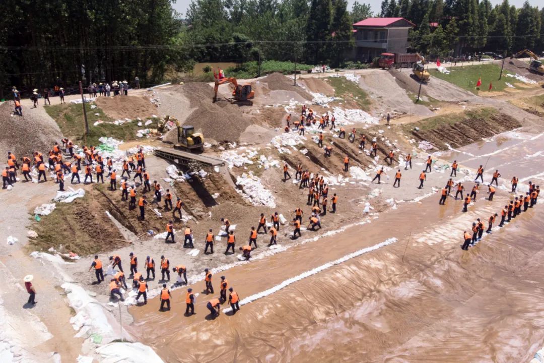 西洞庭人口多少_人口老龄化(3)