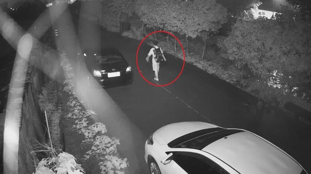 浙江一惯偷专偷中学生生活费：偷了19间教室，被