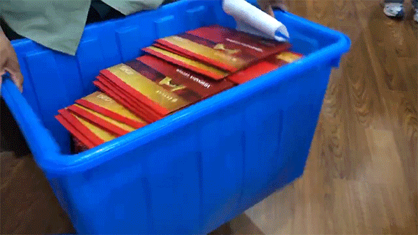 今年华东师范大学0001号录取通知书已发出,寄往湖北!