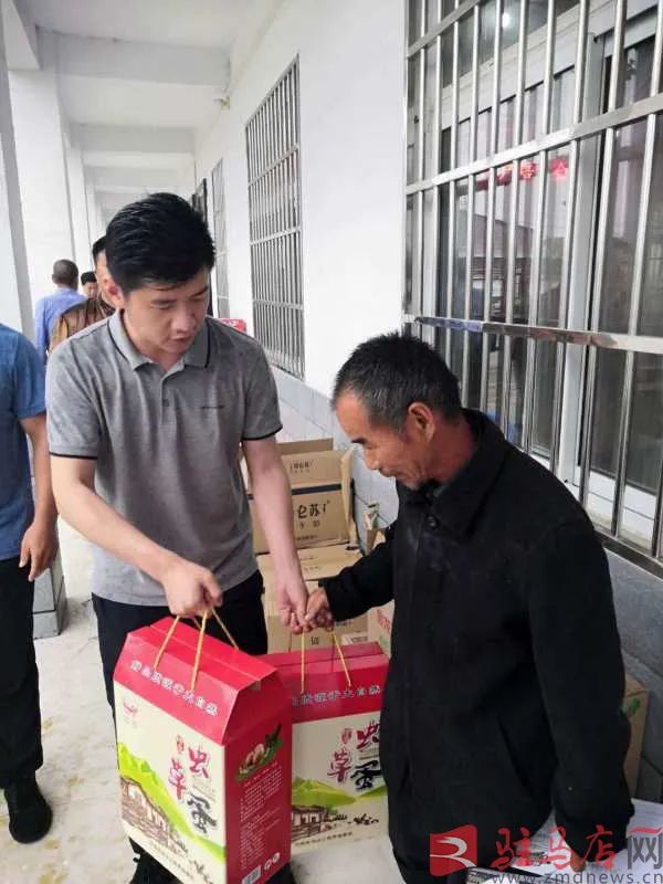 确山县扶贫一线上的华电身影