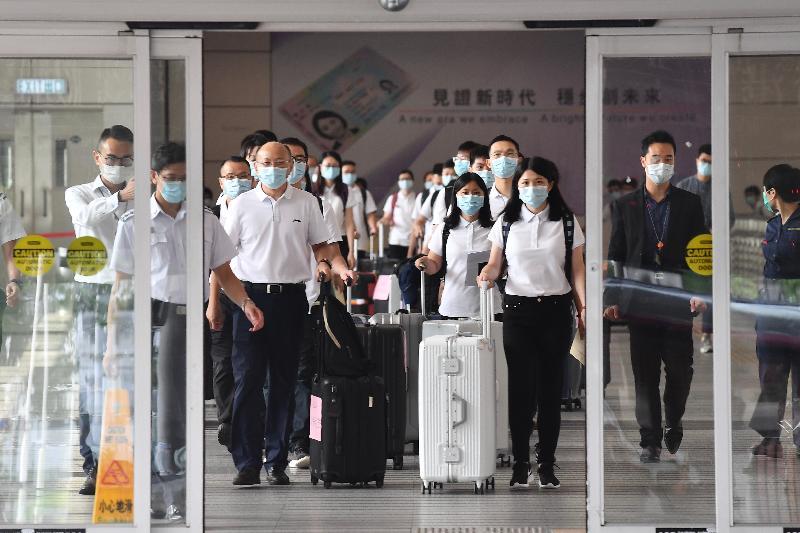 港府:欢迎“内地核酸检测支持队”抵港,感谢中央积极响应特区政府的请求