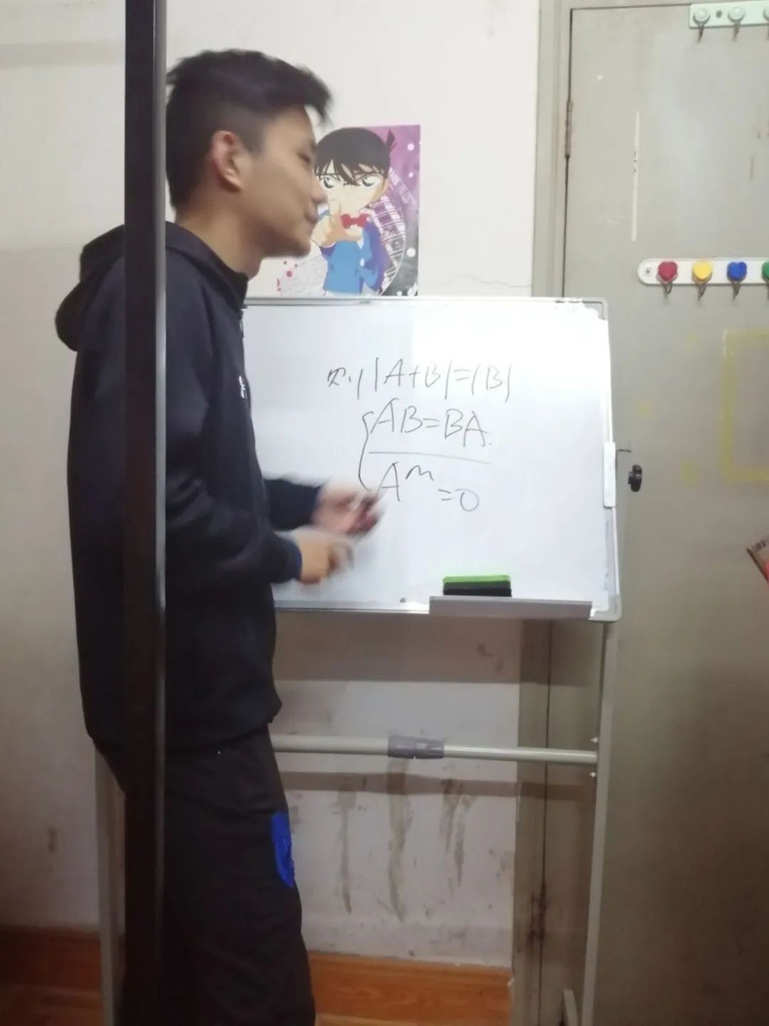 理想青年一路奔跑,追梦路上彼此撑腰:来听听新世纪6幢12号这间“学霸寝室”的故事