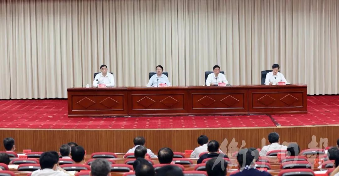 跨省任市长8个月后 他成全省最年轻市委书记