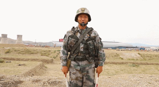 硬核!新疆军区某工兵团桥梁连仅18分钟将40米天堑变通途!