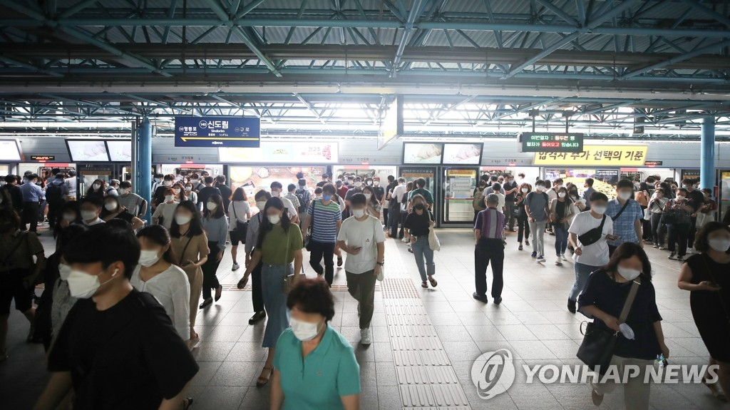 韩国疫情现“最大危机”!17个行政区同时出现确诊