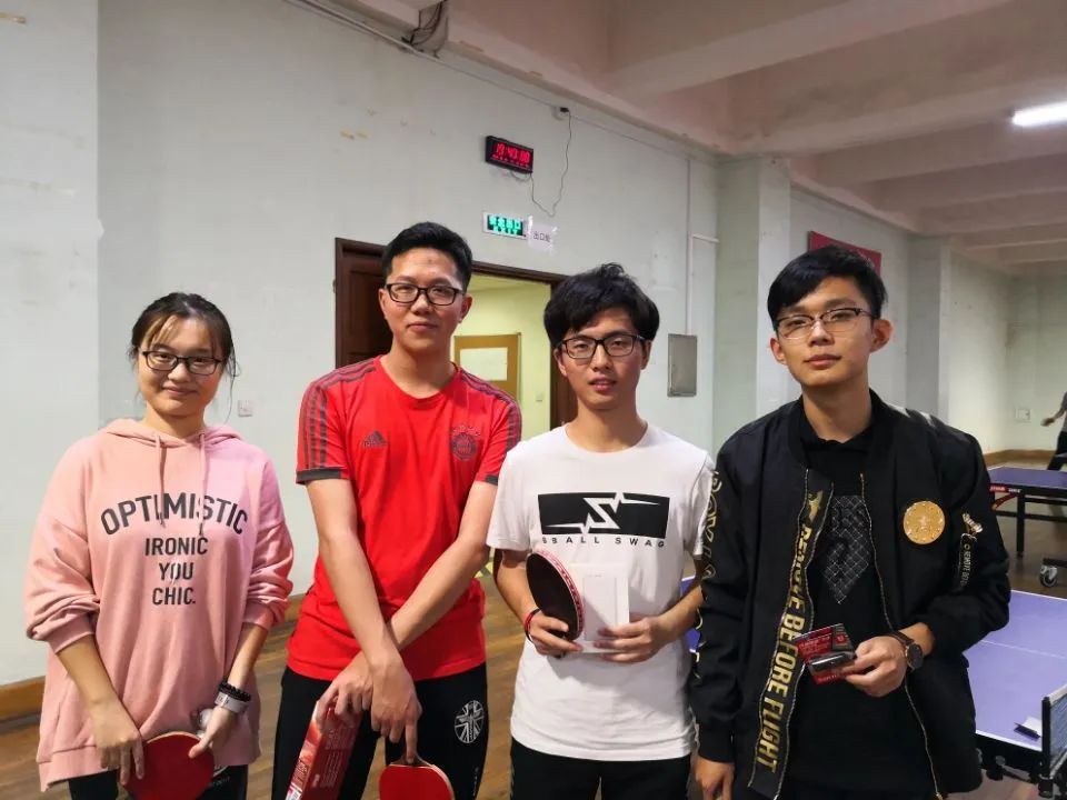 理想青年一路奔跑,追梦路上彼此撑腰:来听听新世纪6幢12号这间“学霸寝室”的故事