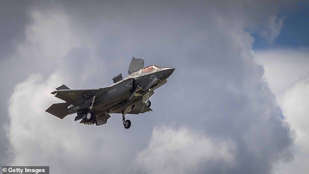 英国计划削减一半F-35采购量 省下资金研发未来战机