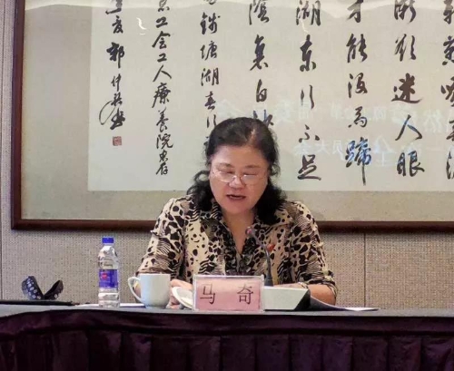 争做工作有力度、干事有热度、服务有温度的职工“娘家人”!
