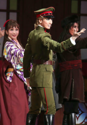 宝冢歌剧团花组公演(日本日刊体育网站)