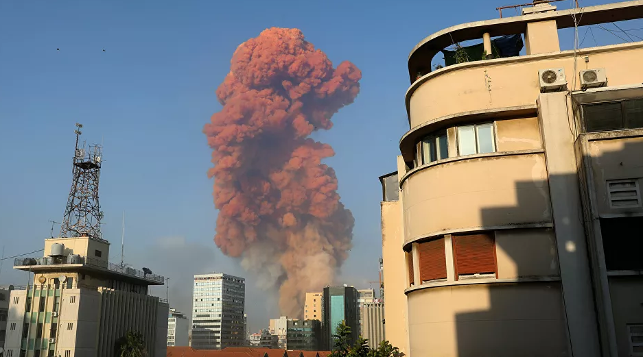贝鲁特港口区剧烈爆炸(俄罗斯卫星网)