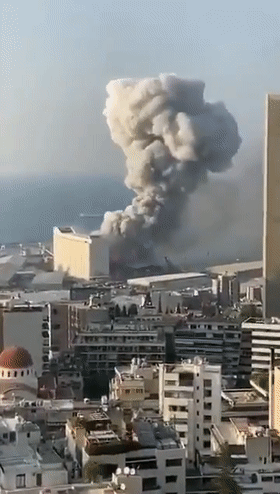 黎巴嫩首都突发大爆炸死伤数千，特朗普：这可能是一次袭击