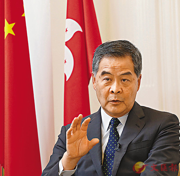 图为梁振英(图源:文报告)