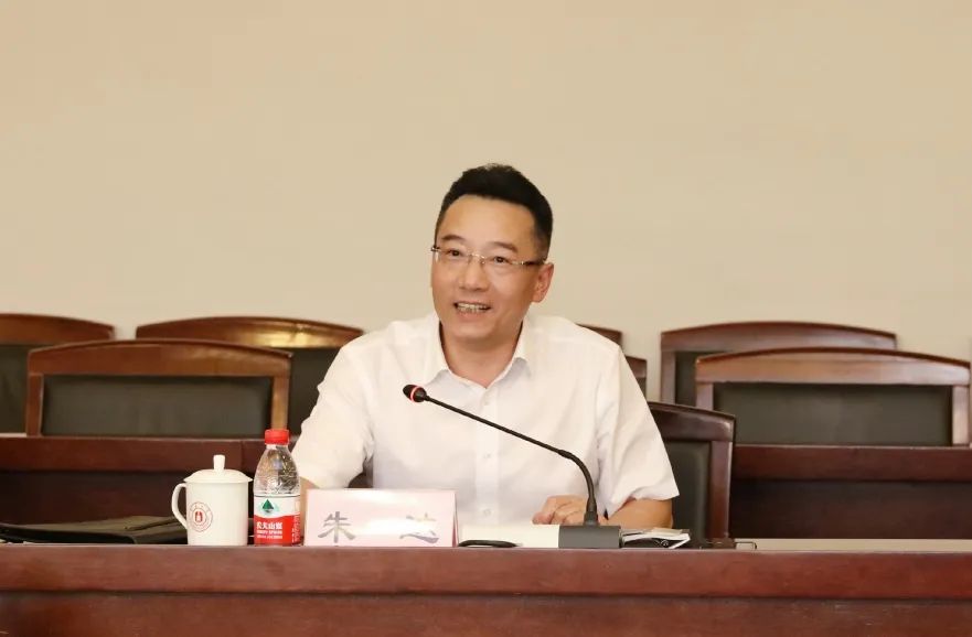 谋发展 · 话未来 | 宁波大学举行新老班子交流会
