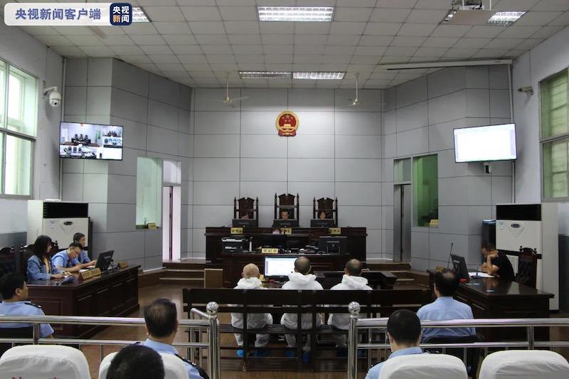 结伙唾骂、殴打医护职员 陕西“伤医”父子终被判刑!(图1) 结伙唾骂、殴打医护职员 陕西“伤医”父子终被判刑!(图1)