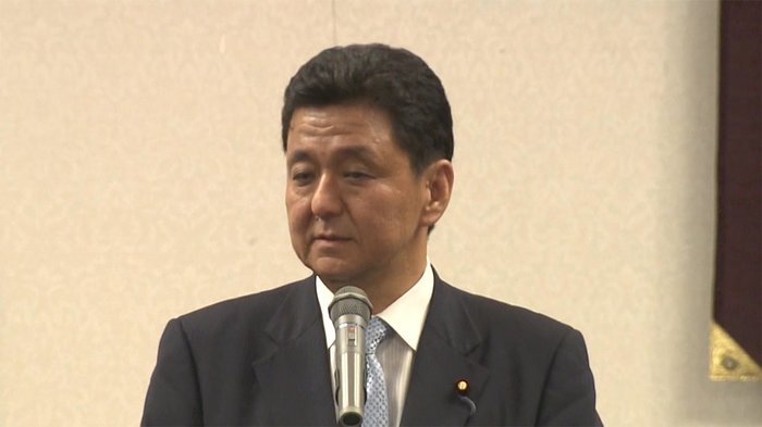 防卫相岸信夫，61岁，前首相安倍晋三胞弟