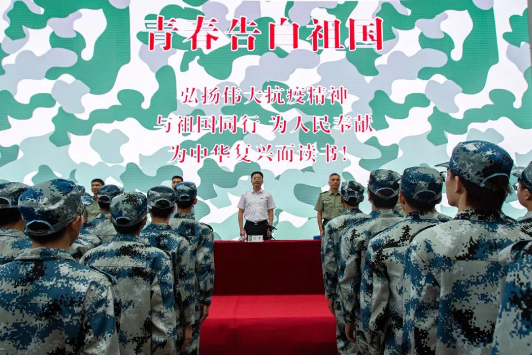 告芳华▲(故国白 思邑农大万摄)。