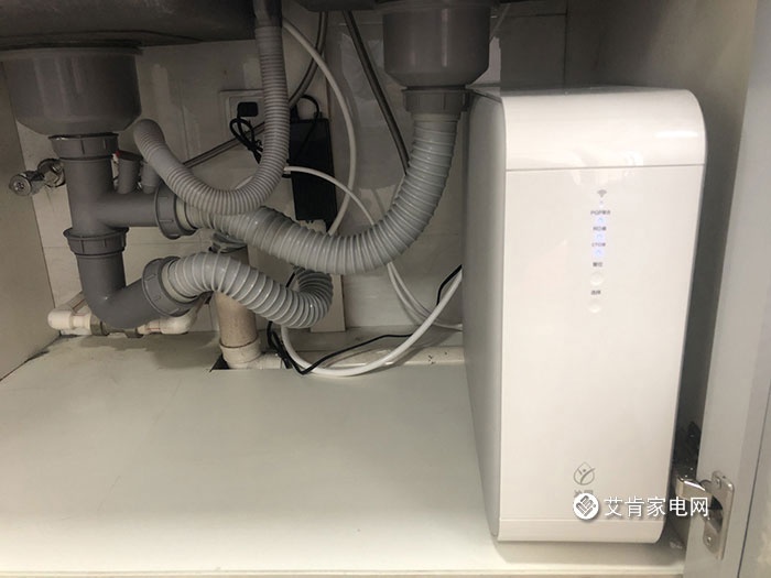 净水器连接管线机后的水不达标 2c3c-izeysaz7880698.jpg