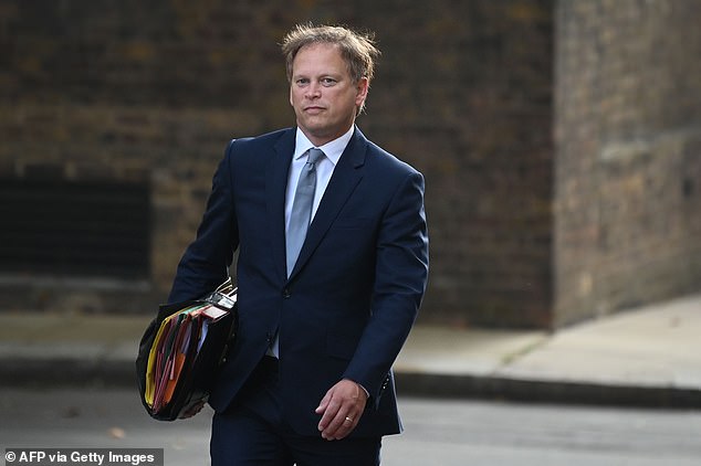△英国交通运输大臣格兰特.沙普斯(图片来源:Getty Images)