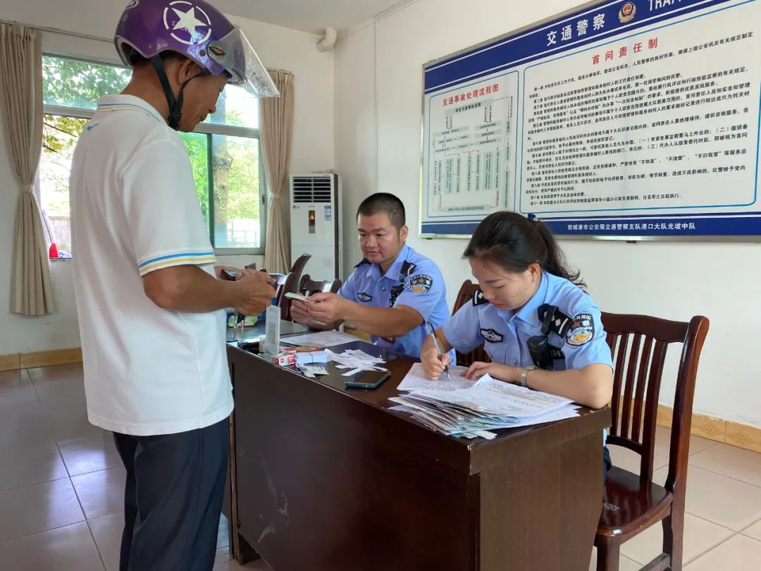 南丹县有多少人口_南丹县人民医院图片(3)