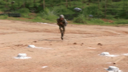 ▲工兵进行破障