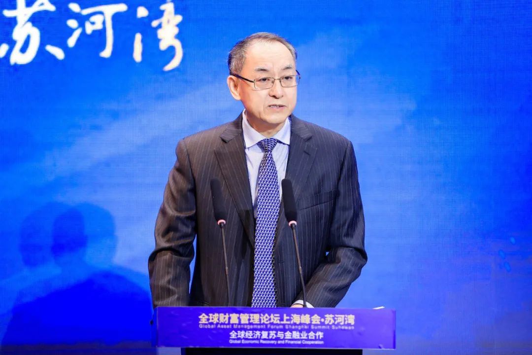 路之遥董事长周荣座驾(2)