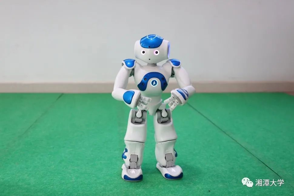 智能机器人、激光加工、3D打印……工程训练中心超乎你的想象!