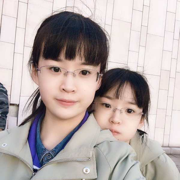 慕了,复制粘贴!相差8分的双胞胎姐妹一起选择江南!