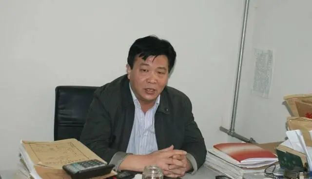 嫌犯变法官:一起尘封23年的运钞车劫案
