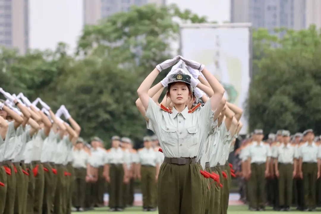 报告!重庆大学2020级新生集结完毕,请检阅!