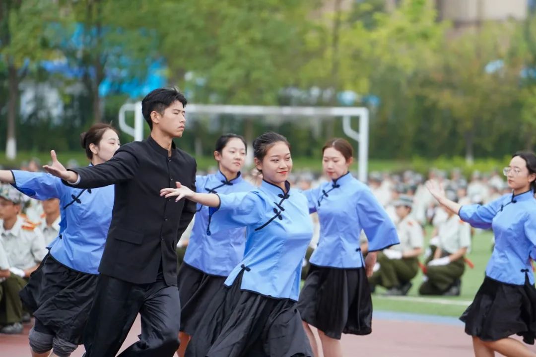 报告!重庆大学2020级新生集结完毕,请检阅!