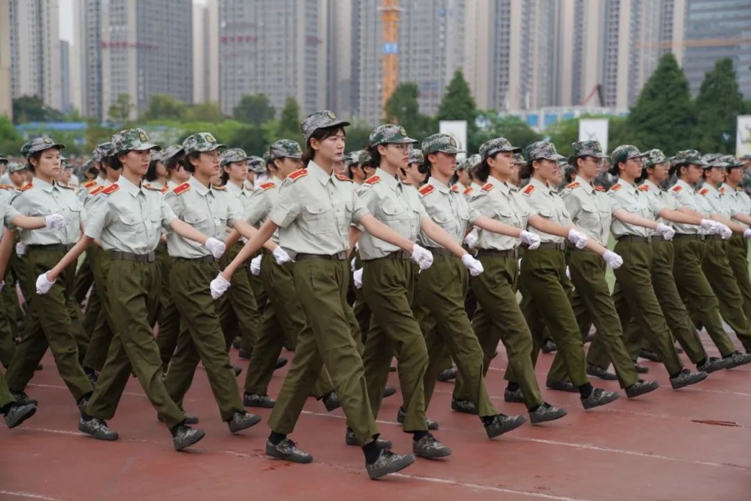 报告!重庆大学2020级新生集结完毕,请检阅!