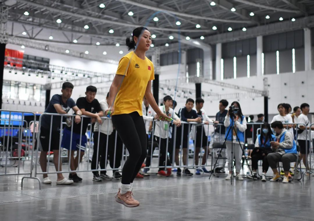 中国赛艇协会主席:当时国家队100多人 只有1人达到英国队入队标准