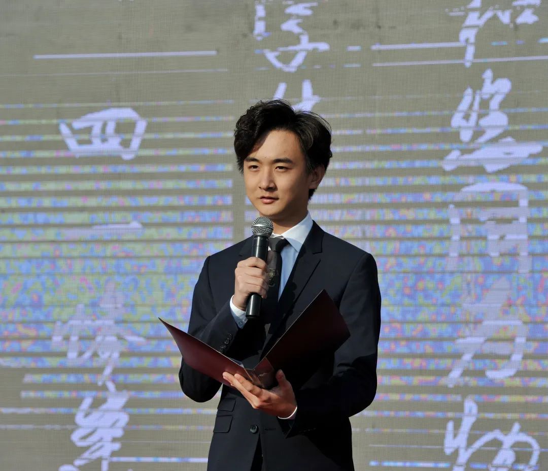 鲜花献英雄 | 东南大学举行2020年“烈士纪念日”主题教育活动