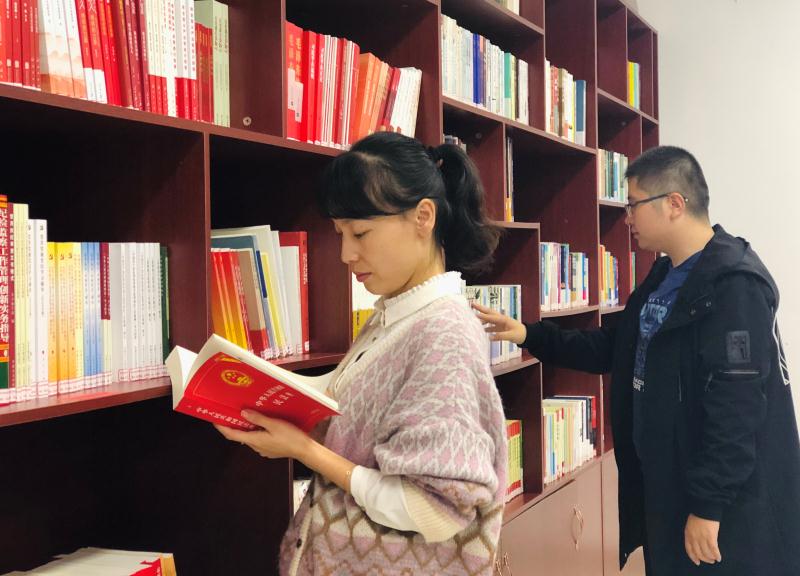 【纪检人镜头】“双节”同庆,纪委请你品“月饼”