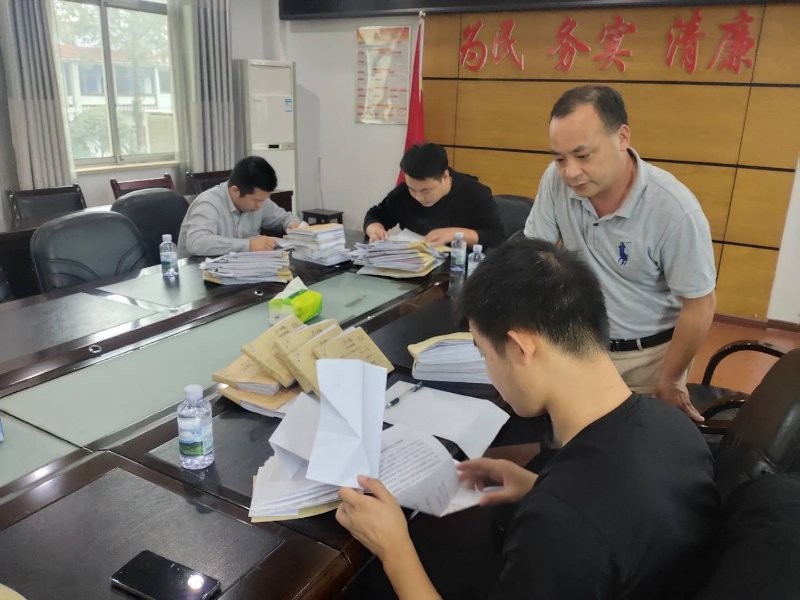 【纪检人镜头】“双节”同庆,纪委请你品“月饼”