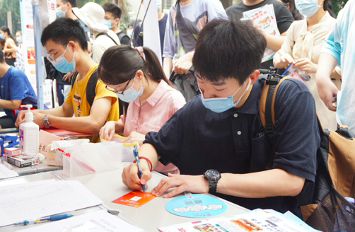 终于等到你!丨2020级研究生今日报道