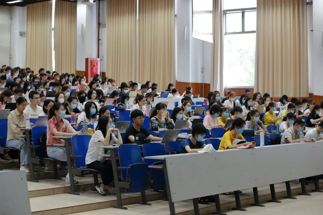 期盼已久,大学最美的画面回来了!