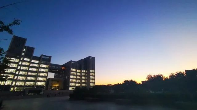 绝美天空刷屏!一起看山师的晚霞灿然