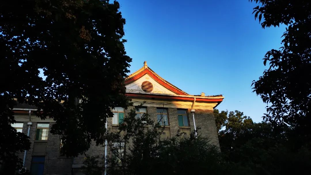 绝美天空刷屏!一起看山师的晚霞灿然