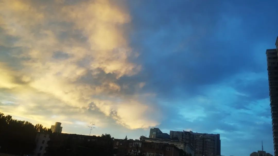 绝美天空刷屏!一起看山师的晚霞灿然