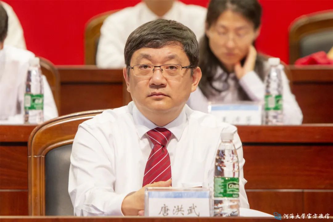 河海大学隆重举行2020级本科生开学典礼