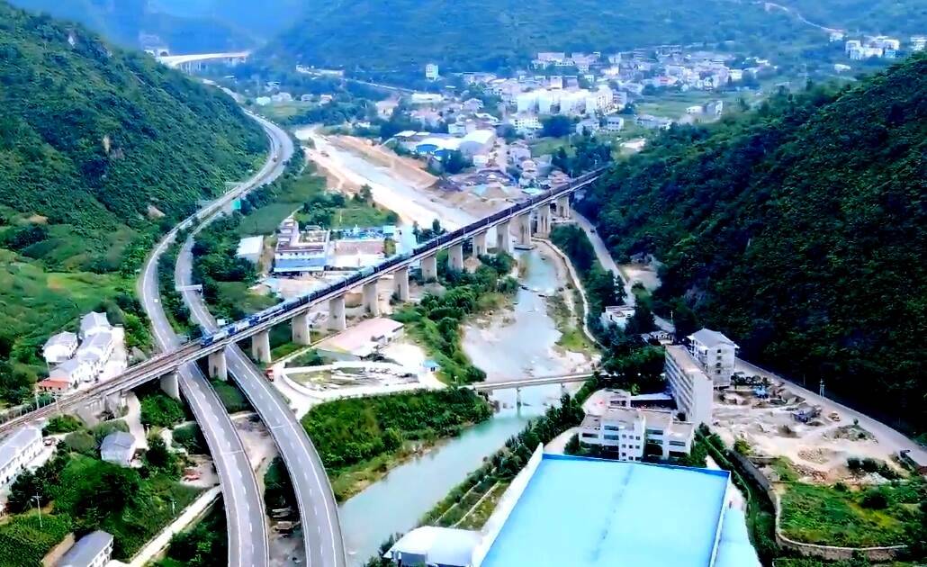 官渡镇人口_中牟县官渡镇邱庄村