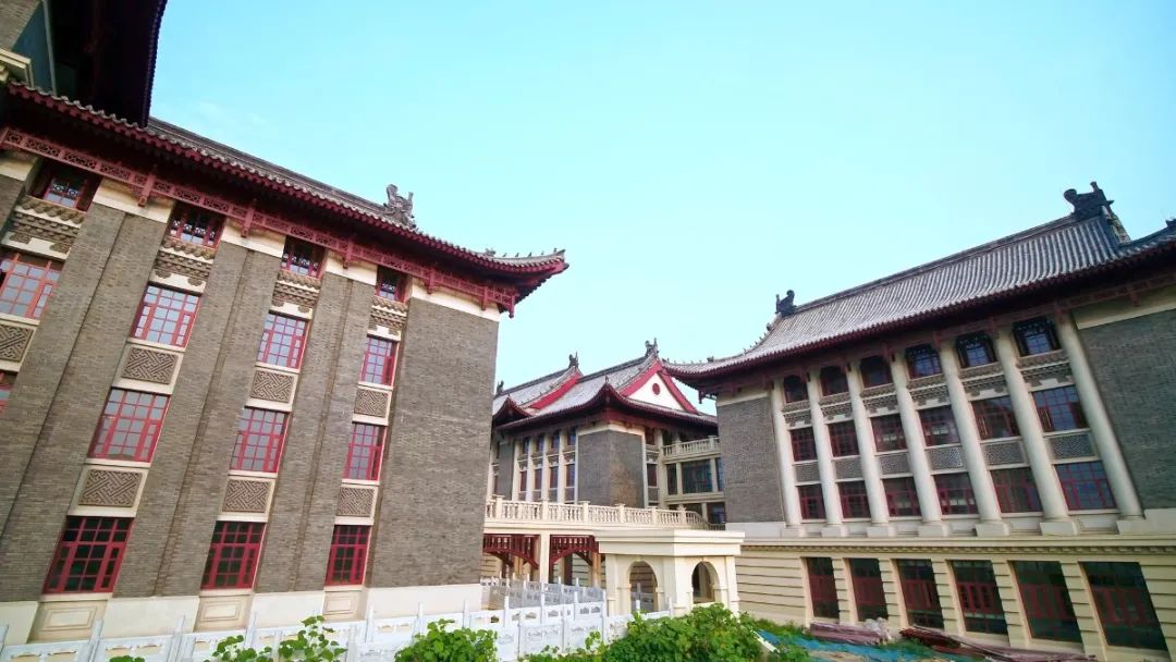 龙子湖校区建成部门结果图与近景图