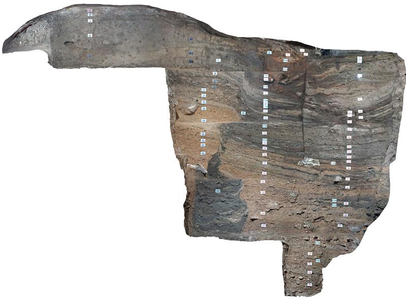 The photo provided by Guizhou Provincial Research Institute of Cultural Relics and Archaeology shows the relic site of Zhaoguo Cave site, Gui'an New Area, southwest China’s Guizhou province. Dating back to 45,000 to 12,000 years, during the Paleolithic to Neolithic period, the findings here provides key clues to the early-stage usage of fire.(Photo provided by Guizhou Provincial Research Institute of Cultural Relics and Archaeology)