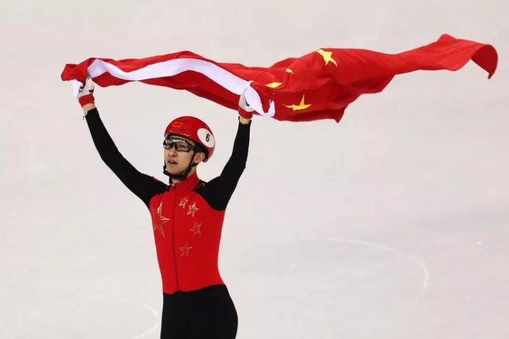 图 | 2018年,我校冠军班学生武大靖夺得平昌冬奥会短道速滑男子500米