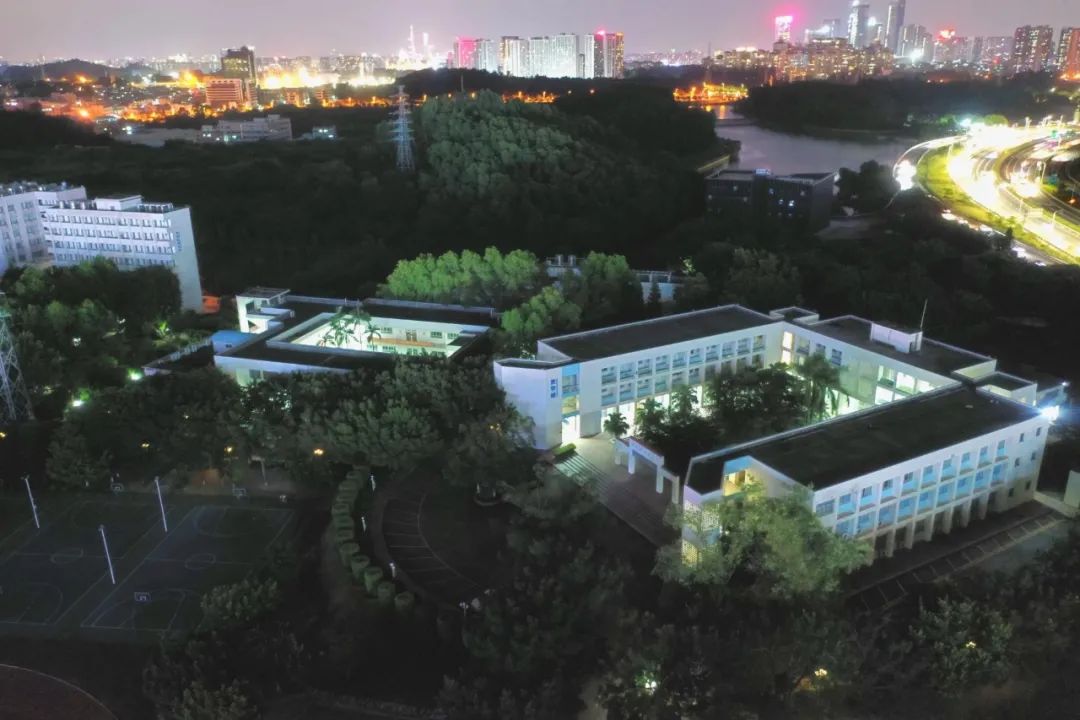 重磅首发!广工2021年招生宣传片超燃来袭!【九州体育】(图5) 图 | 番禺校区